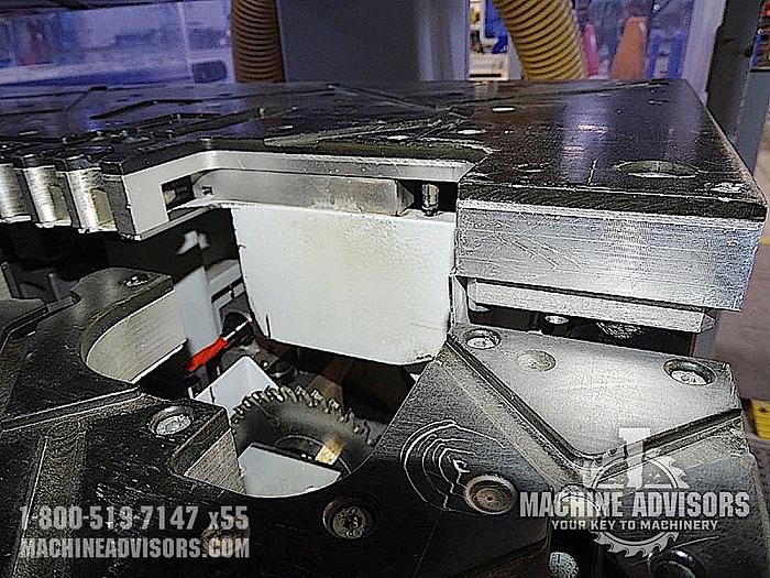 Used Weeke Optimat BHX 500 CNC-Processing Machining Center w/ Feed-through