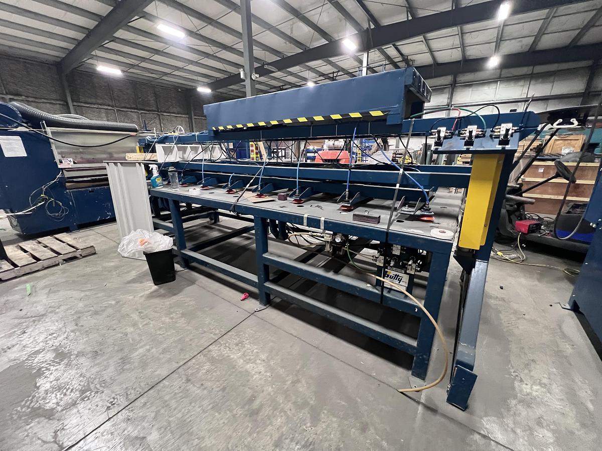 Used Butty Pneumatic Layup Table