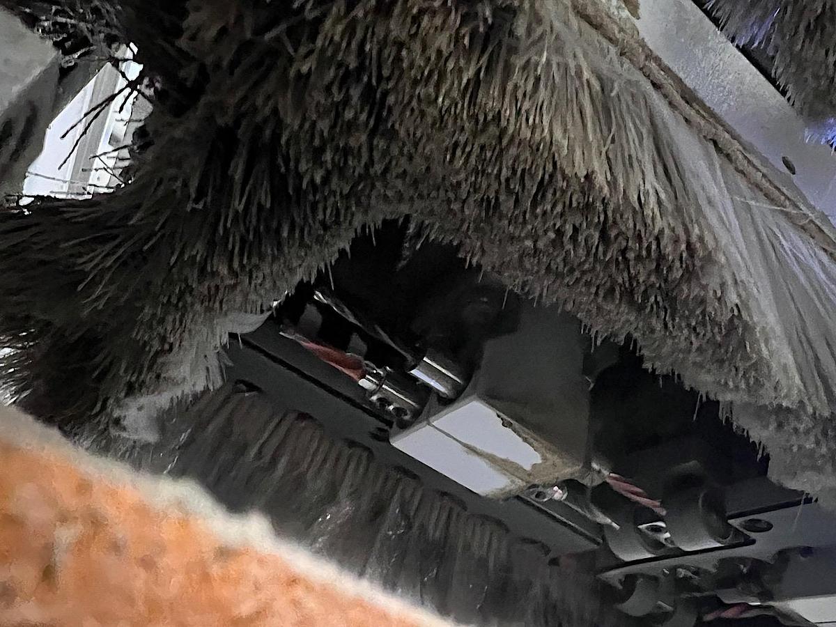 Used 2021 HUAHUA SKH-612 HS CNC TOP / BOTTOM DRILLING MACHINE