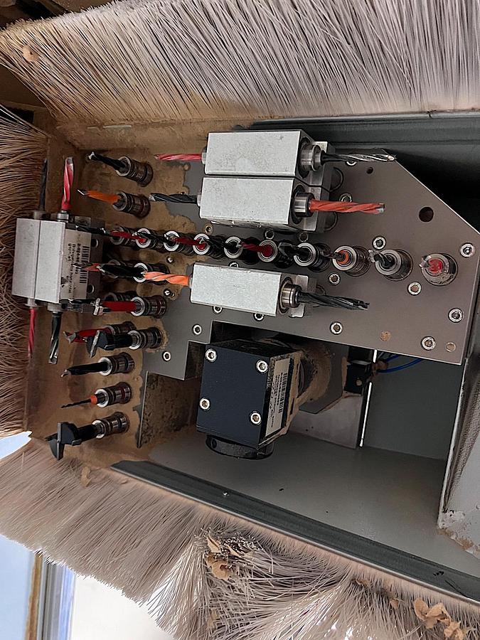 Used Homag BOF 712/32/18 CNC Pod and Rail Machine with Twin Tables