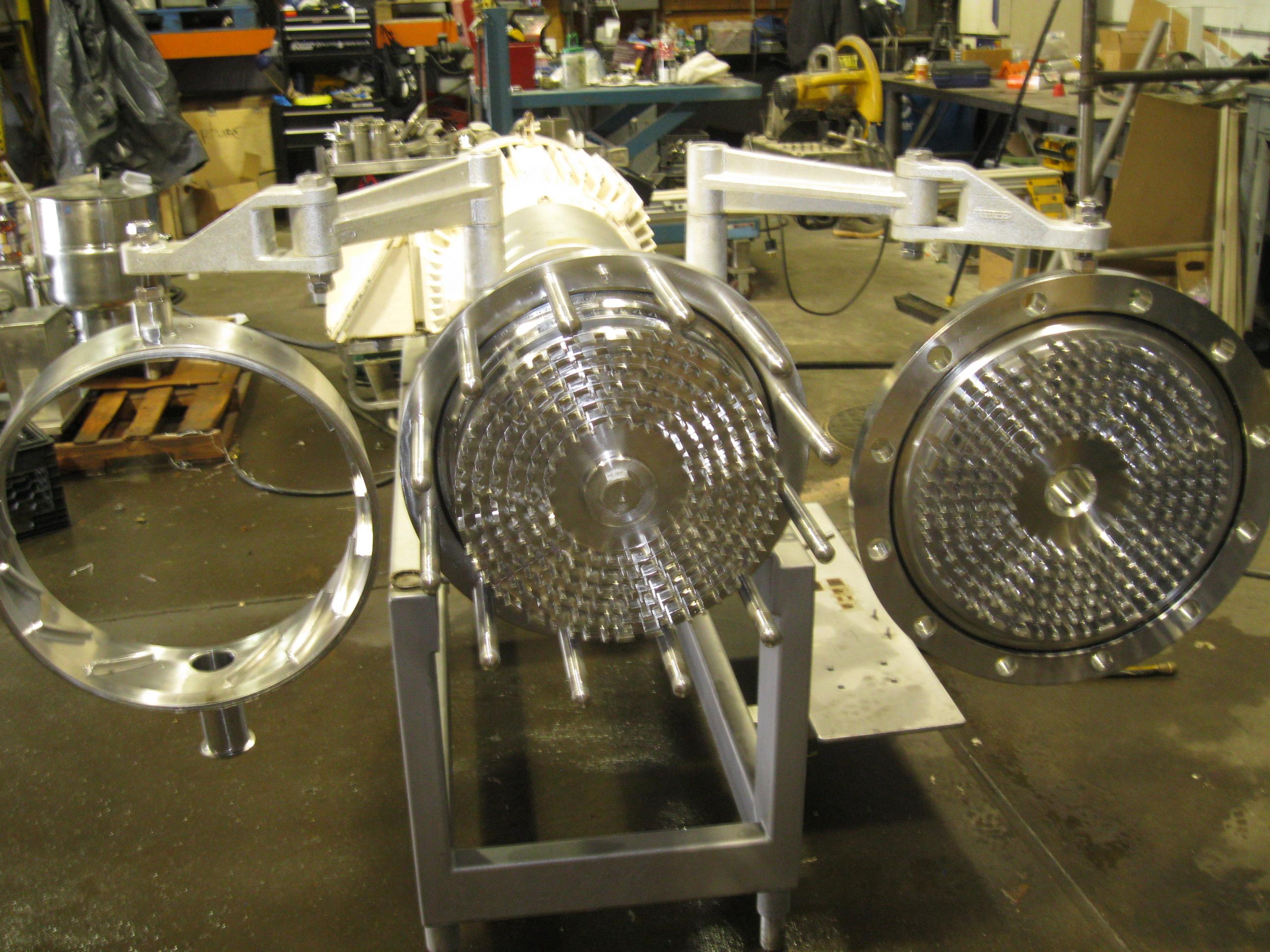 Usado VOTATOR CR MIXER WITH STAND AND 30 HP MOTOR