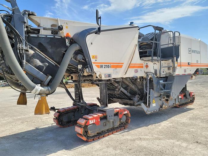 Used 2016 Wirtgen W210i