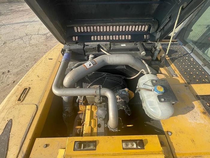 Used 2012 JOHN DEERE 200D LC EXCAVATOR