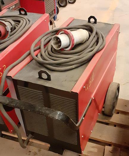 Usado Máquina de soldar Lincoln Electric T400