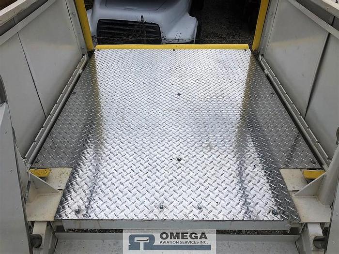 Used 1988 Air Cargo Equipment 3016 - Used Passenger Stairs For Aircraft