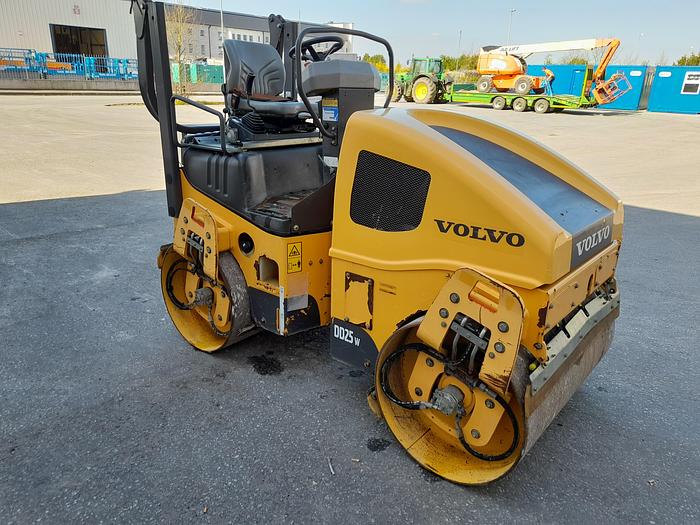 Used 2015 Volvo DD25W