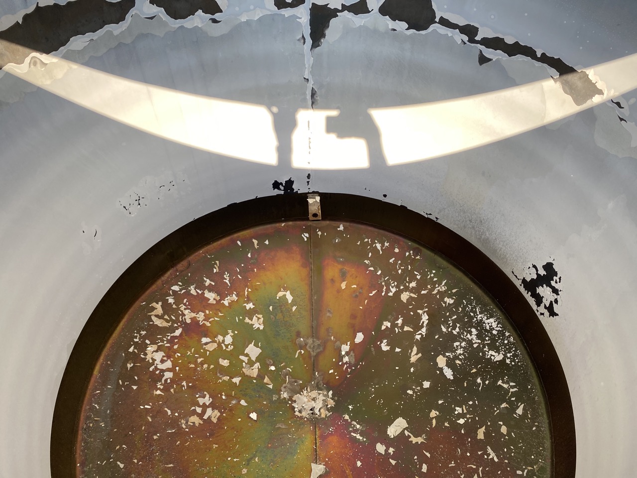 Used Serbatoio verticale da 3000 litri fondo piano