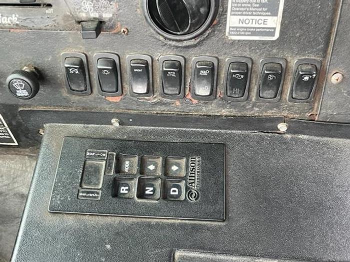 Used 2007 Mack MR 690 sx Rear Load Garbage Truck