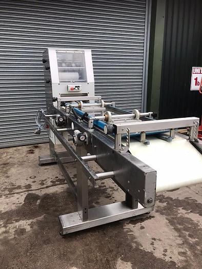 Very good used LON BREAD MOULDER