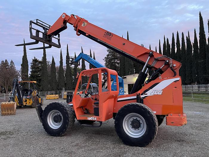 Used 2007 SKY TRAK 10054