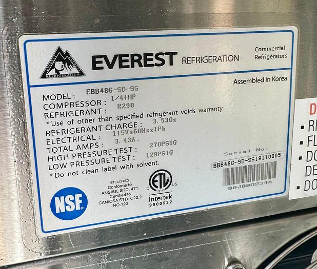 Used Everest Refrigeration EBB48G-SS 49 Inch Stainless Steel Two Section Glass Door Back Bar Cooler 14 Cubic Feet