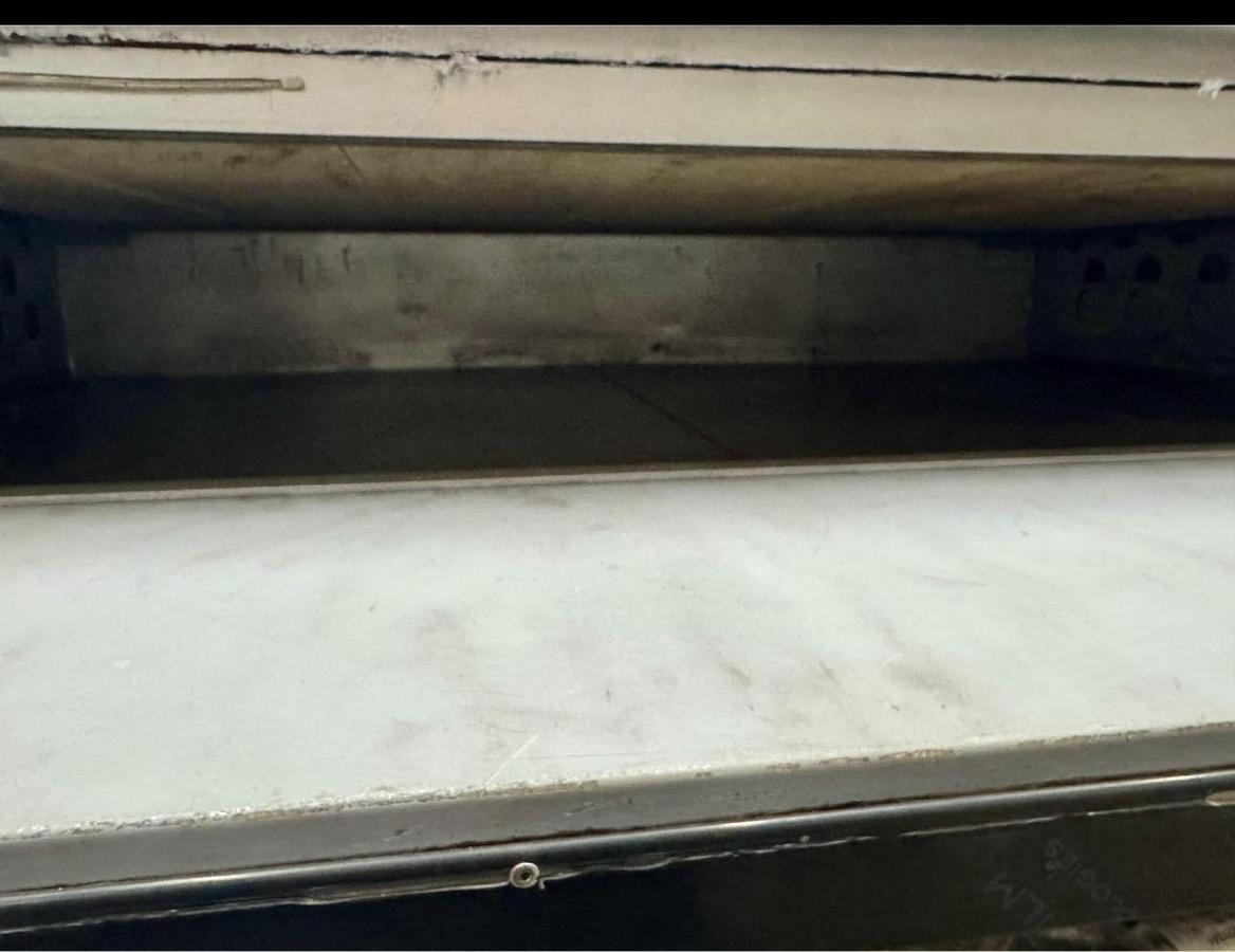 Refurbished Bakers Pride Y-602BL Super Deck Floor Model Double Pizza Deck Oven - Natural Gas *Reconditioned*