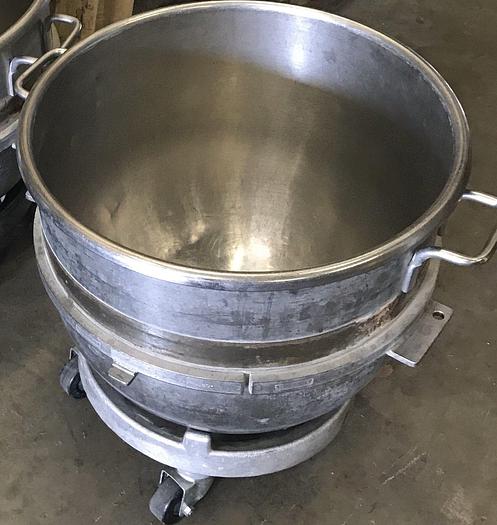 Refurbished Hobart M802 comes With Stainless Bowl, Dolly and one Attachment.