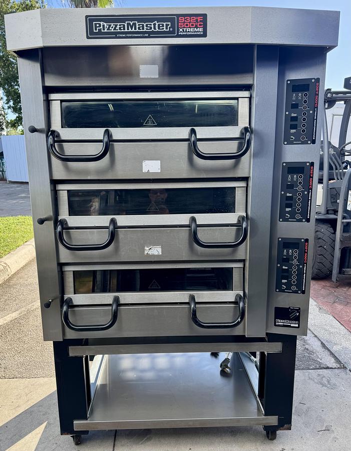 Refurbished PizzaMaster 700 Series Floor Model Triple Multi-Purpose Deck Oven