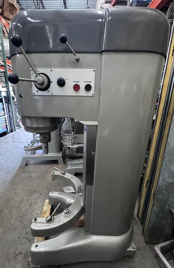 Refurbished Hobart M802 comes With Stainless Bowl, Dolly and one Attachment.