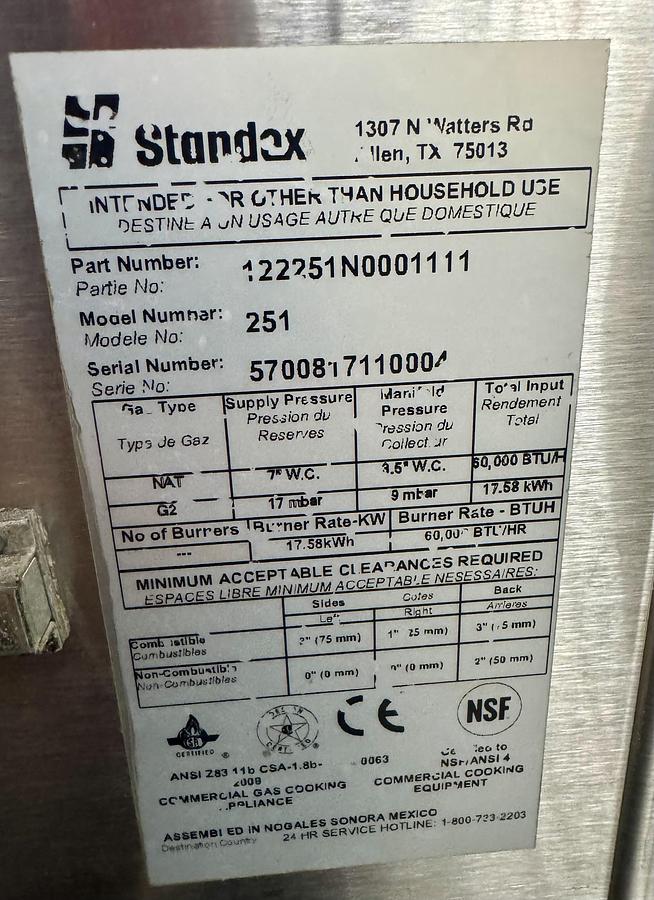 Refurbished Bakers Pride 252 Super Deck Floor Model Double Pizza Deck Oven - Natural Gas (reconditioned)