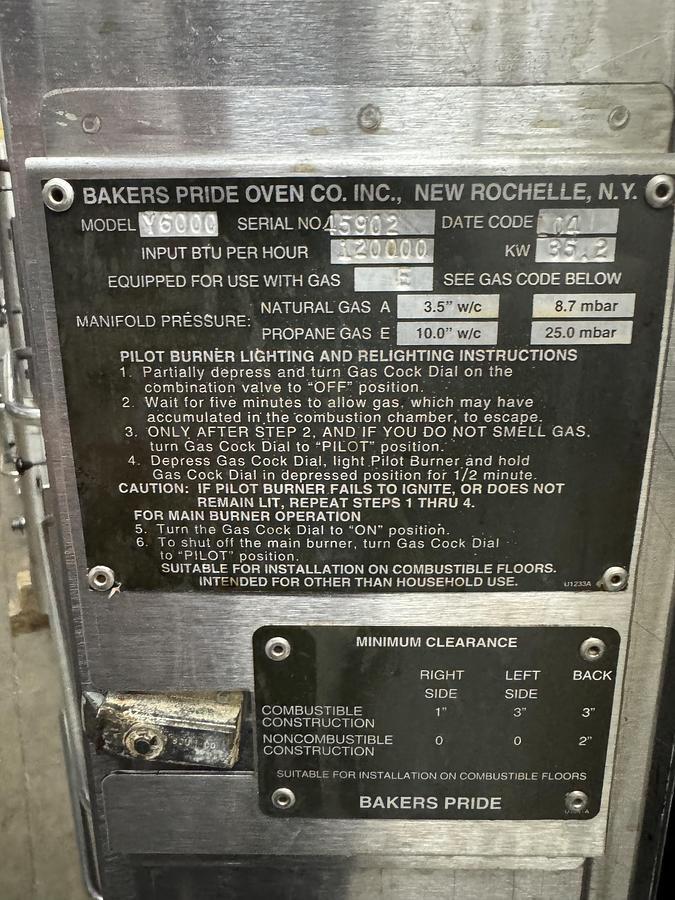 Refurbished 2004 Bakers Pride Y602