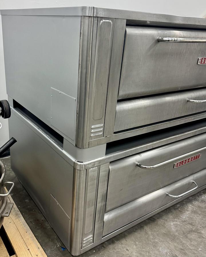 Refurbished Blodgett 1060 reconditioned Doublestack pizza oven