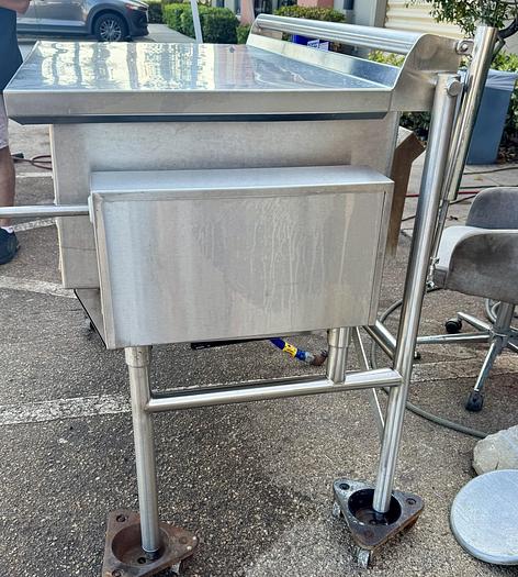 Used Legion TGSE-2440-9-WC Gas Tilting Skillet Braising Pan