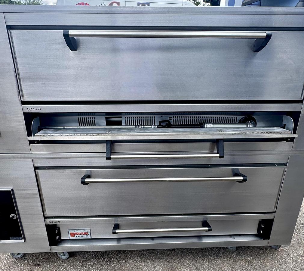 Refurbished Marsal SD-1060 brick lined reconditioned Doublestack 6 pie pizza oven
