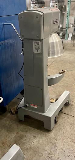 Used Hobart 30 Qt Heavy Duty Mixer D300T w/ SS Bowl, Guard and 3 Attachments