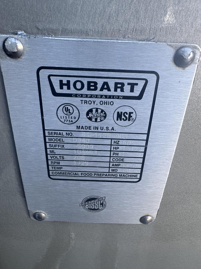 Refurbished Hobart D340 40 quart mixer comes with stainless steel bowl and one attachment 