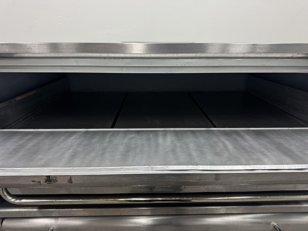 Refurbished Blodgett 1060 reconditioned Doublestack pizza oven