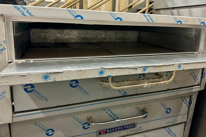 Refurbished Bakerspride 452 reconditioned Doublestack pizza oven