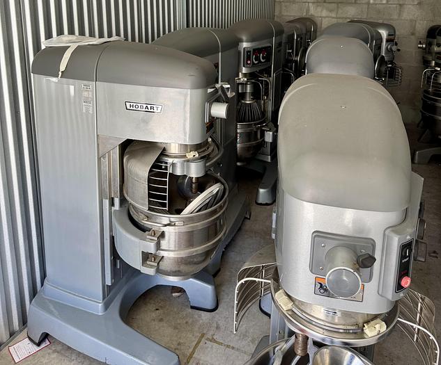 Used Hobart Legacy HL600 60qt Dough Mixer Comes W SS Bowl & Attachment