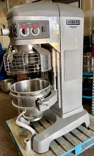 Used Hobart Legacy HL600 60qt Dough Mixer Comes W SS Bowl & Attachment