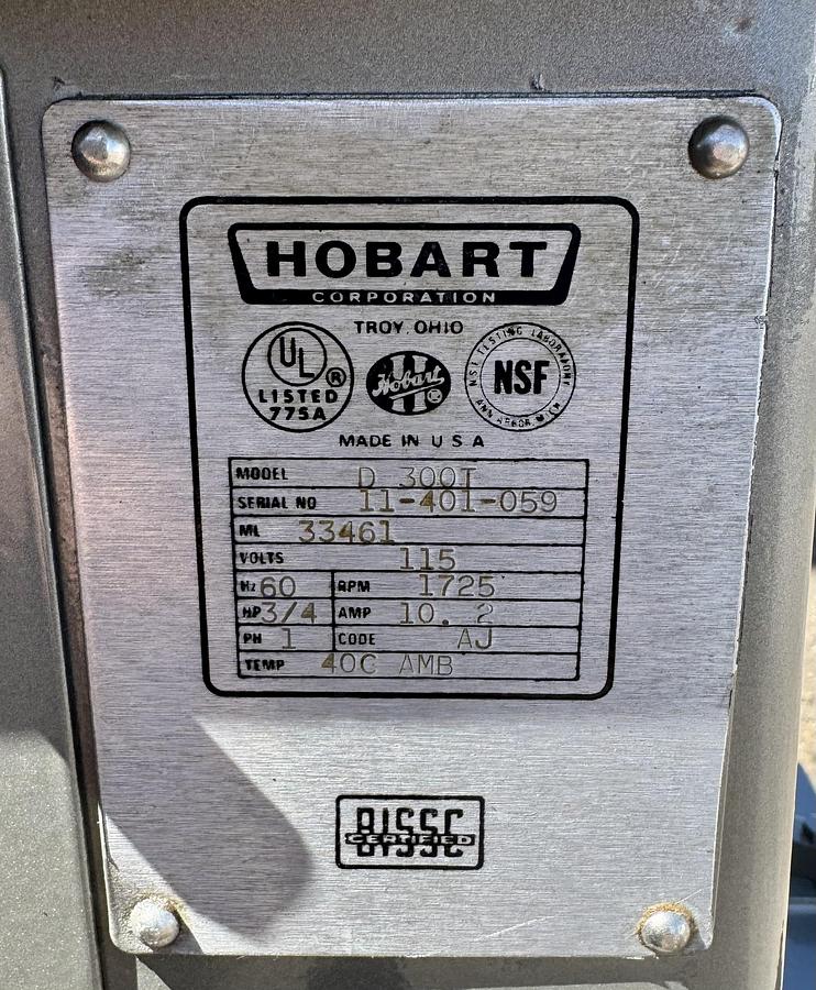 Refurbished Hobart D300T 30 quart mixer comes with a stainless steel bowl and 3 attachments 