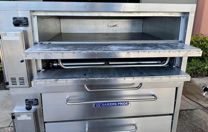 Refurbished BAKER PRIDE 352 RECONDITIONED 57" GAS PIZZA DECK OVENS 300°-650°F 140,000 BTU