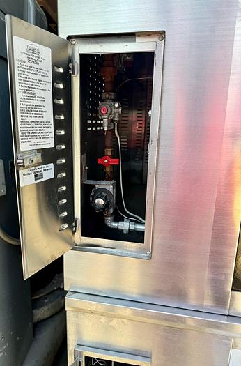 Used Marsal SD660 Doublestack pizza oven on casters