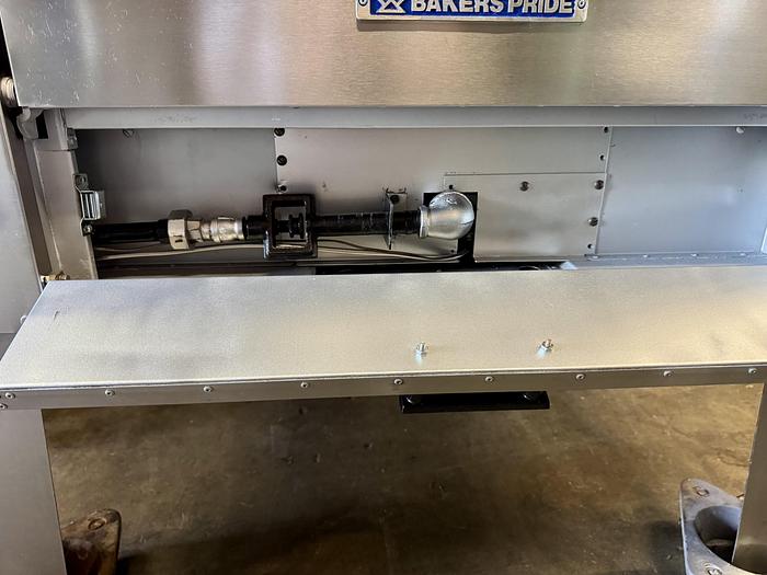 Refurbished Bakerspride GP-61 reconditioned Doublestack pizza oven gas