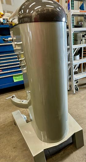 Refurbished Hobart H600T single phase 2 horsepower auto-lift 60 quart mixer comes with a stainless steel bowl and one attachment