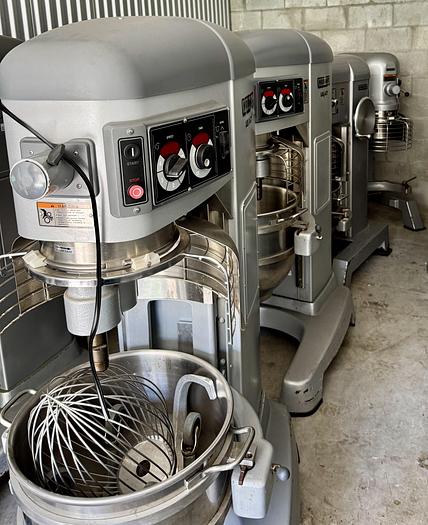 Used Hobart Legacy HL600 60qt Dough Mixer Comes W SS Bowl & Attachment