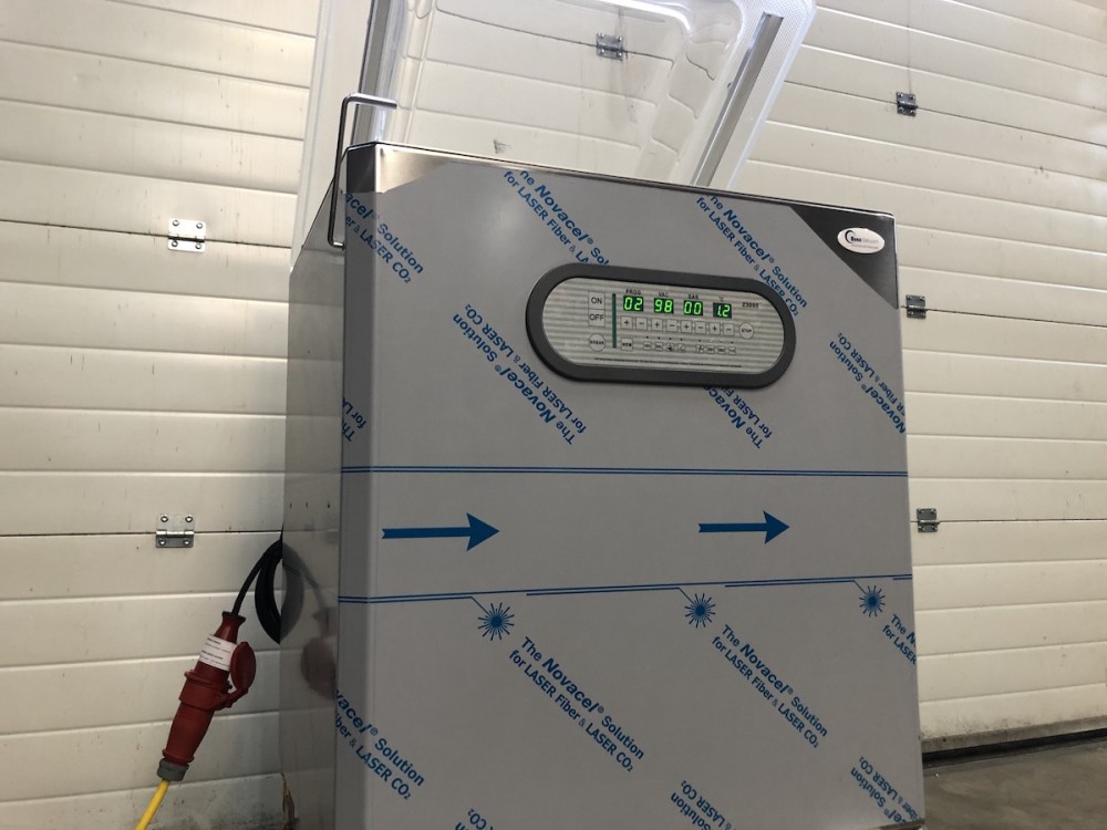 Used Boss Max-F46 vacuum machine