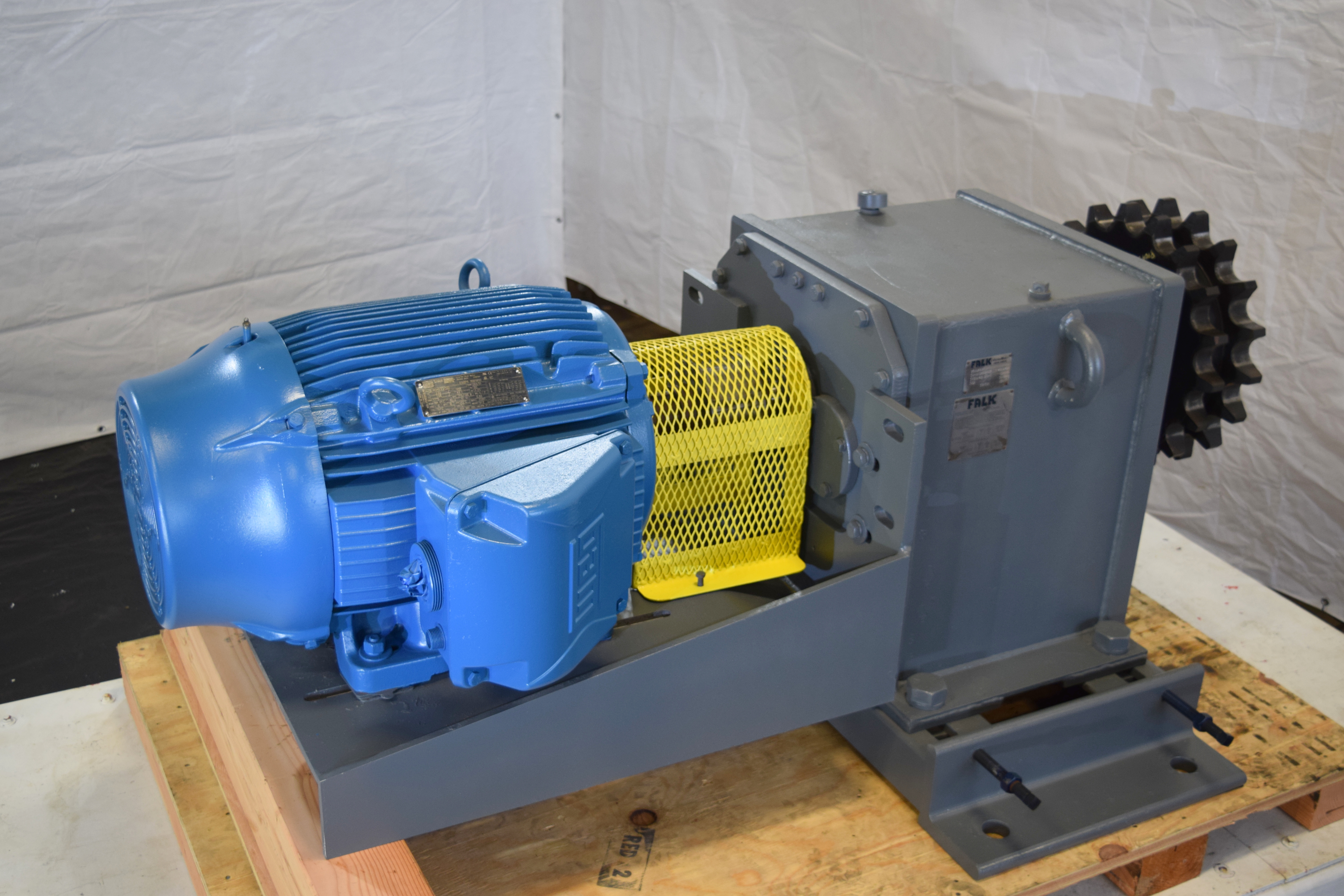 Used Falk UltraMax Gear Drive 44RPM, used 75HP Falk 44 rpm gear box, 44rpm gear reducer use, ratio 44.24,