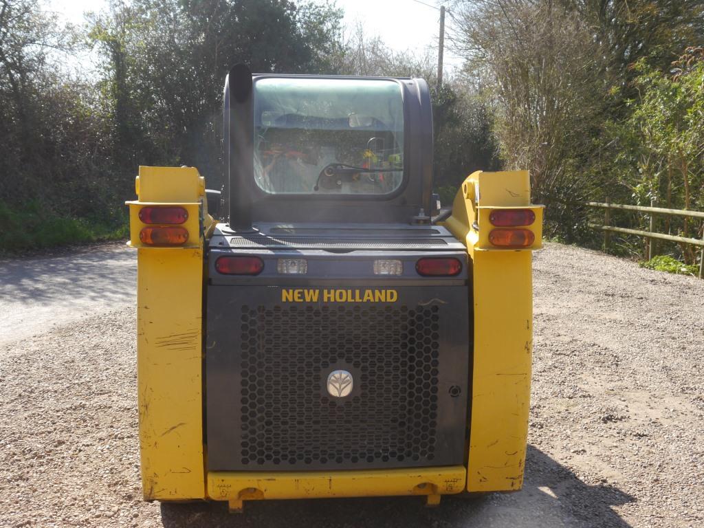Used New Holland L213 Skidsteer Loader