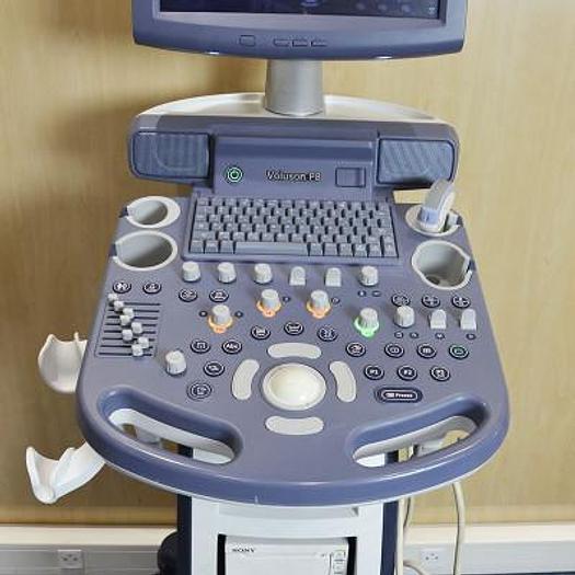 D'occasion ECHOGRAPHE GENERAL ELECTRIC VOLUSON P8