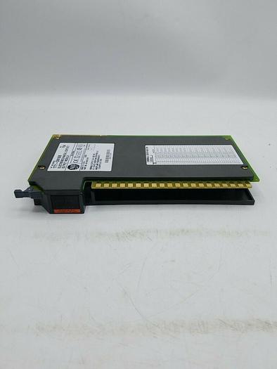Used 1771-OW16/B Rev F04 Allen Bradley Electromechanical Contact Output Module