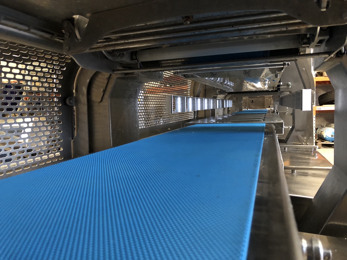 Used Multivac T800 high speed MAP traysealer