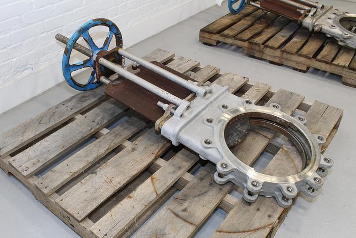 Used True Line 14" Hand Operated Knife Gate Valve #43965