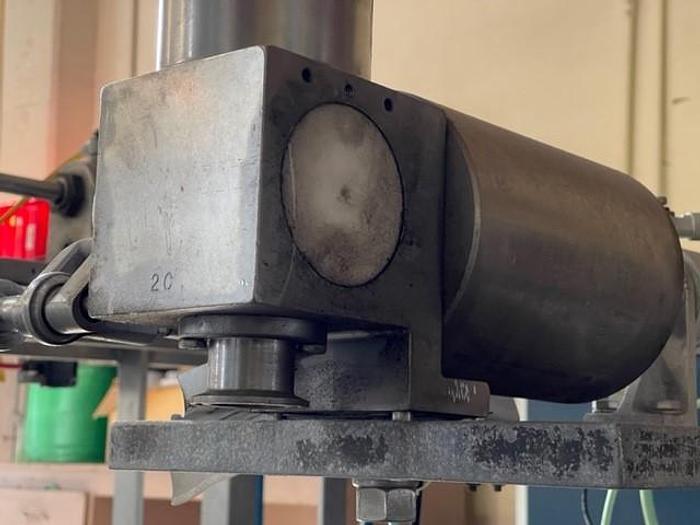 Used Geyer Single Piston Filler