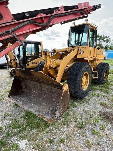 Used 1989 CATERPILLAR 916