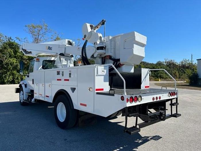 Used Altec TA50-MH 55ft Bucket Boom Truck on 2011 International 4300 Reg Cab Utility Truck - C87725