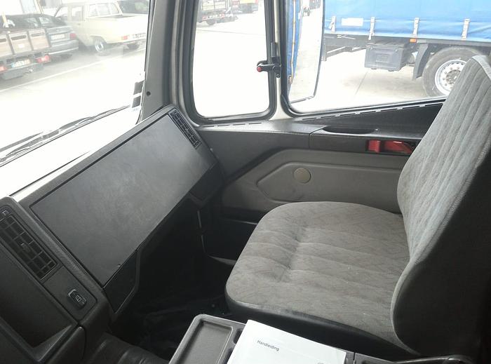 Usado 1992 MERCEDES-BENZ 1422 curtainsider