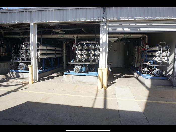 Used OSMONICS MODEL RO.100-FRP.PRR.MOD WATER PURIFICATION SYSTEM