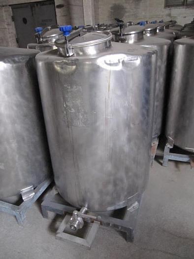 Used 520 L round stainless steel transport tanks
