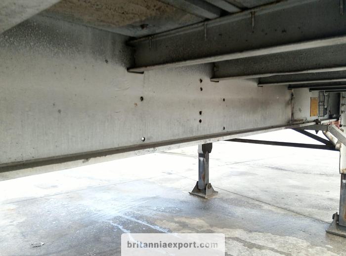 Used 1996 FRUEHAUF Full steel frame tri axle with lifting roof